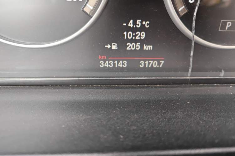 Used BMW 5 Series 2012 520Li Elegant Edition Odometer Close Up