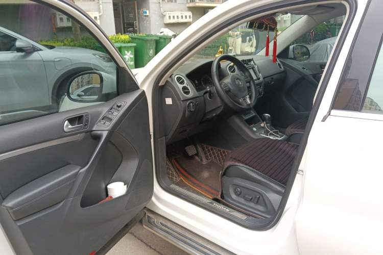 Used Volkswagen Tiguan 2015 1.8TSI Automatic Two-Wheel Drive Luxury Model Driver Seat