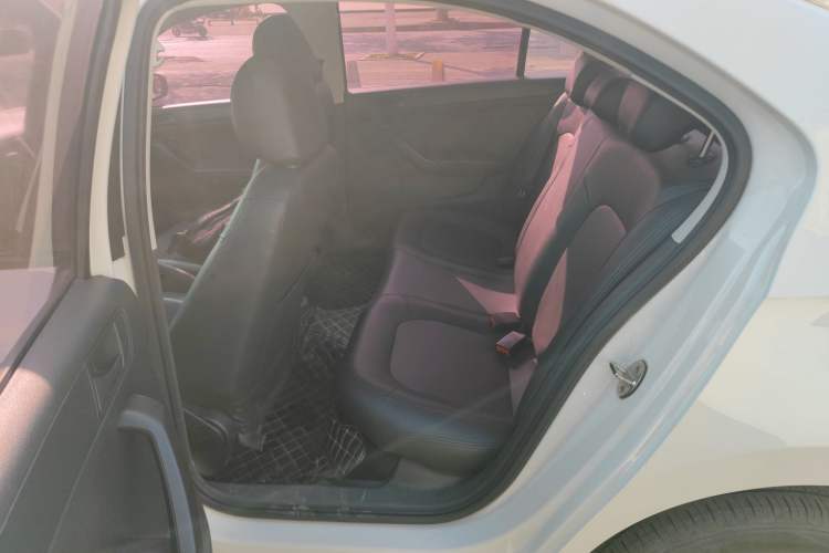 Used Volkswagen Santana 2016 1.6L Automatic Fashion Edition
