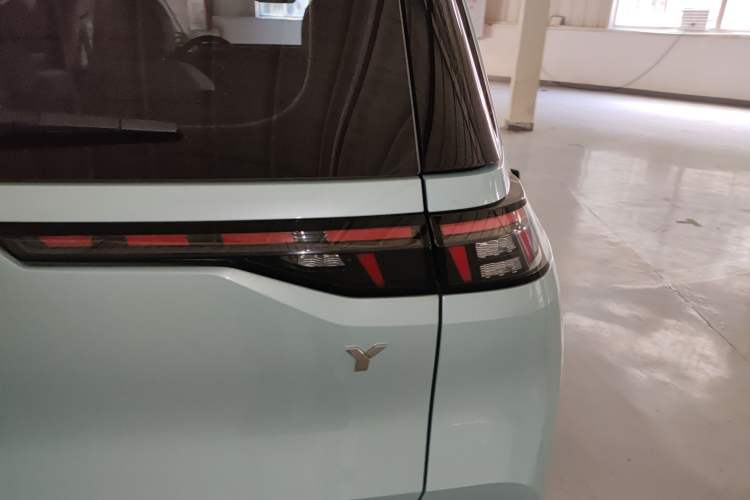 Used AION Y 2021 70 Tech Vitality Edition
