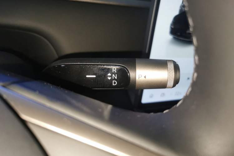 Used ONVO Luxeed L90 2025 Model—Max Six-Seater Version