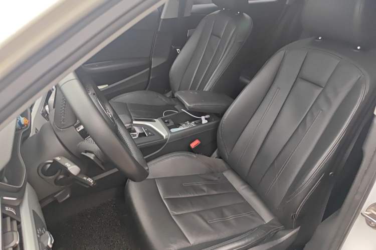 Used Audi A4L 2019 40 TFSI Fashion Edition China VI Emission Standard