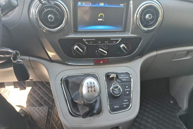 Used JAC Refine M3 2019 IKEA Edition 1.6L Luxury Smart Model Audio And AC Panel