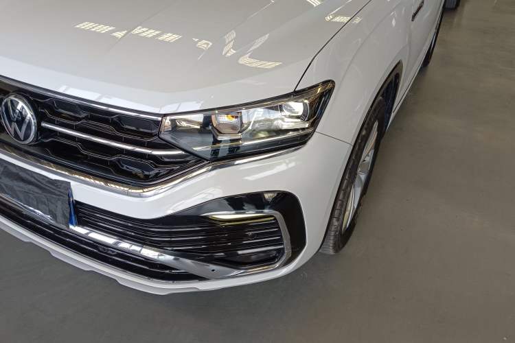 Used Volkswagen Tayron X 2020 330TSI Two-Wheel Drive Luxury Smart Connectivity Version