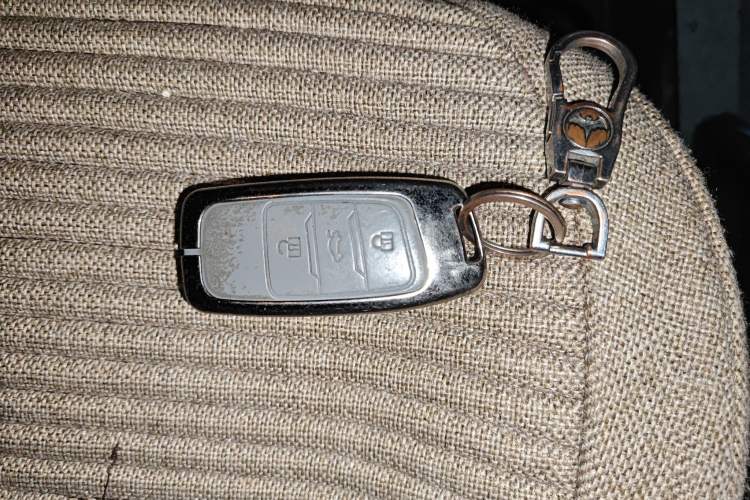 Used CHANGAN OSHAN X70A 2018 1.5L Manual Luxury Model
