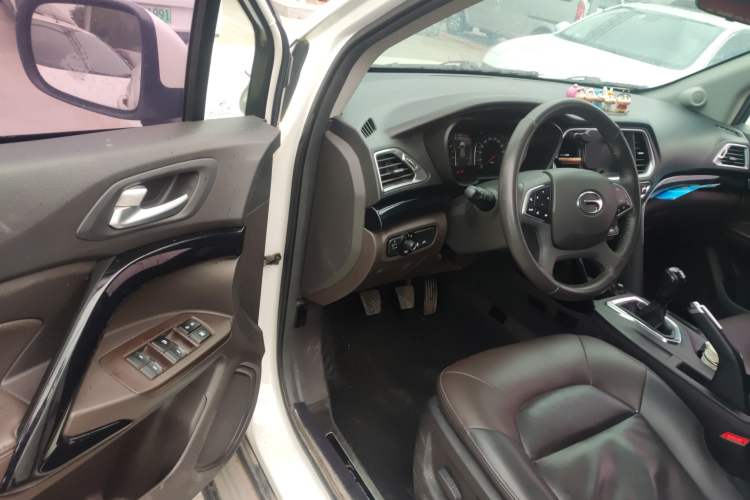 Used GAC Trumpchi GS4 2017 235T Manual Two-Wheel Drive Luxury Edition
