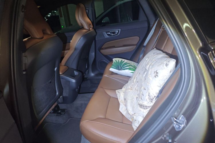 Used Volvo XC60 2022 B5 4x4 Zhiyi Luxury Edition Left Rear Seat