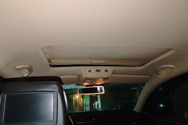 Used Volkswagen Magotan 2012 3.0 FSI Flagship Edition Headliner