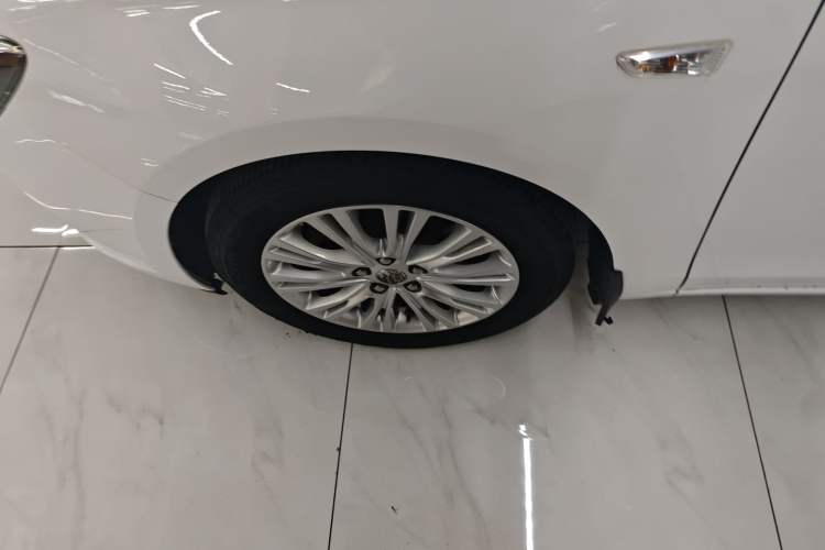 Used Buick GT 2017 15N Manual Elite Version