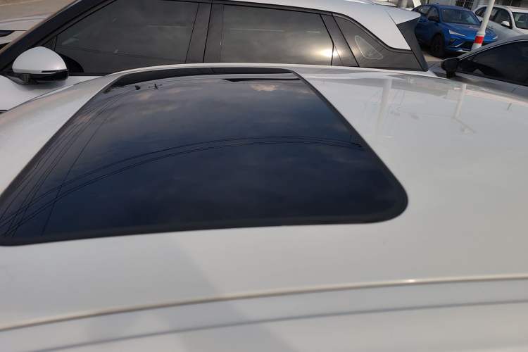 Used BMW 3 Series 2015 320Li Luxury Edition Fashion Model
