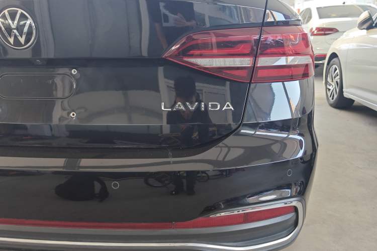 Used Volkswagen Lavida 2023 1.5L Automatic 5 Million Edition Right Rear Taillight