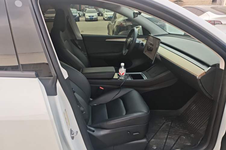 Used Tesla Model Y 2022 Revised Version Rear-Wheel Drive Right Front Seat