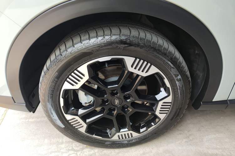 Used Ford Equator Sport 2025 EcoBoost 170 Platinum Edition Exterior 4