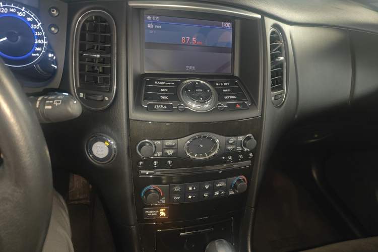 Used Infiniti QX50 2015 2.5L Comfort Edition
