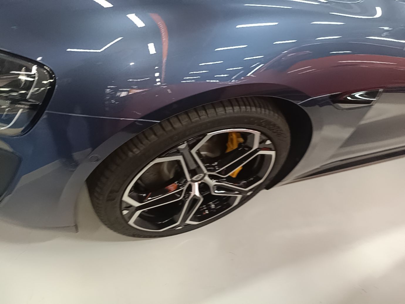 Xiaomi Auto SU7 2024 Four-Wheel Drive Ultra-Long Range Advanced Intelligent Driving Max Edition — снимка 10