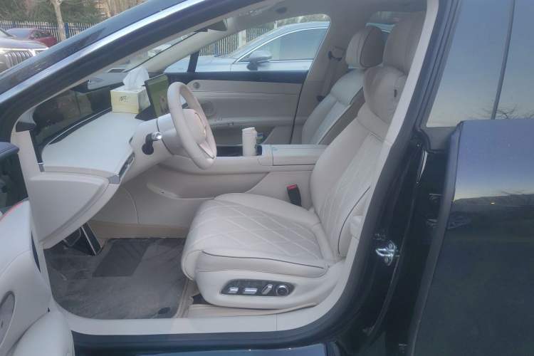 Used Hima Stelato S9 2025 Extended-Range Max Left Front Seat