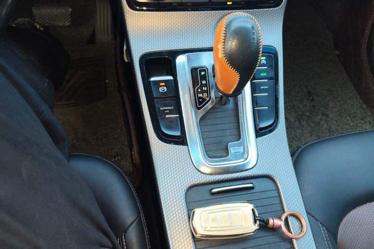 Used Geely Auto Emgrand GS 2016 Elegant Edition 1.3T Automatic ZhenShang Model
