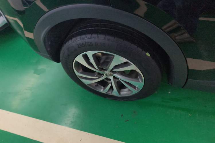 Used Buick Envision 2022 Encore S 552T Two-Wheel Drive Elite Model
