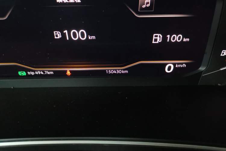 Used Volkswagen Tiguan 2018 330TSI All-Wheel-Drive Innovation Model Odometer Close Up