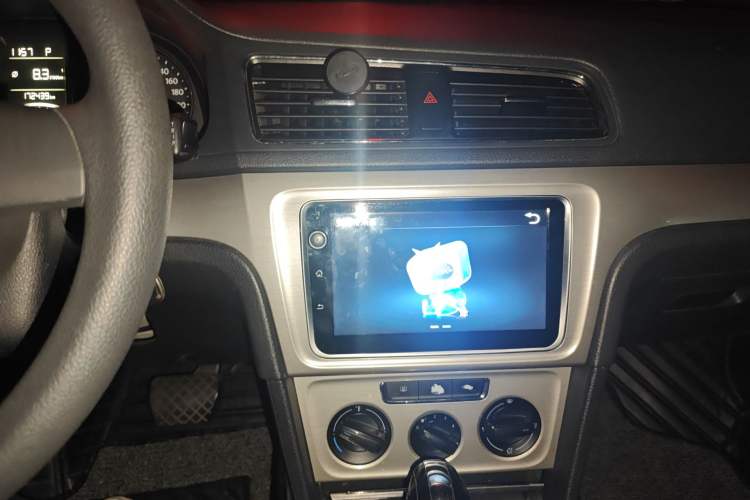 Used Volkswagen Lavida 2013 Restyled Classic 1.6L Automatic Comfort Edition Audio And AC Panel