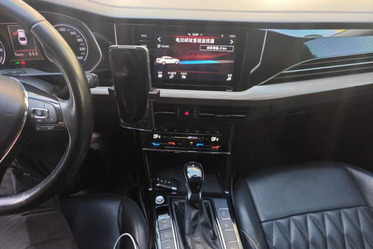 Used Volkswagen Passat New Energy 2020 430 PHEV Hybrid Luxury Edition China VI Standard