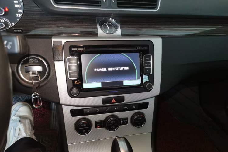 Used Volkswagen Magotan 2013 1.8TSI Prestige Model Audio And AC Panel