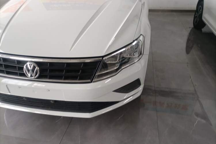 Used Volkswagen Jetta 2019 Dream Edition 1.5L Manual Fashion Version
