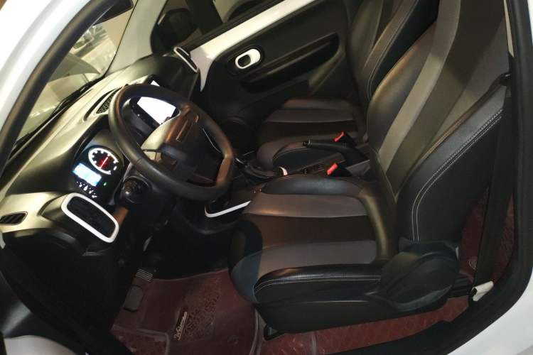 Used Roewe Clever 2022 311km QiQi BoBo Edition Left Front Seat