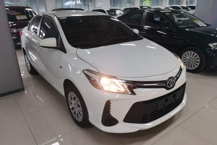 Used Toyota Vios 2021 1.5L CVT Comfort Edition Front Right 45 Deg