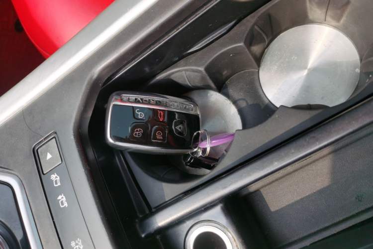 Used Land Rover Range Evoque 2016 2.0T SE Smart Glow Edition
