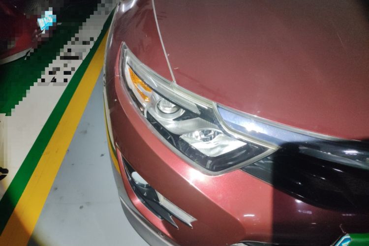 Used Soueast DX7 2015 1.5T Automatic Elite Model Right Front Headlight