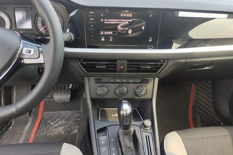 Used Volkswagen Lavida 2018 Hatchback 200TSI DSG Trend Edition China V Standard Audio And AC Panel