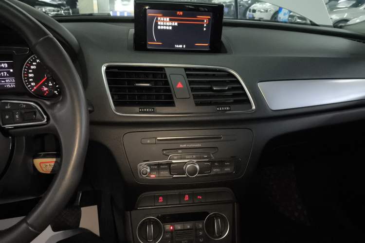 Used Audi Q3 2018 30th Anniversary Edition 30 TFSI Fashion Model
