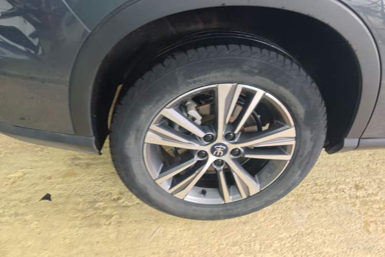 Used BYD Song Pro 2019 1.5T Automatic Prestige Model Right Rear Wheel Hub