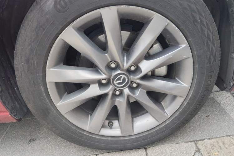 Used Mazda Atenza 2021 2.0L Blue Sky Luxury Edition Right Front Wheel Hub