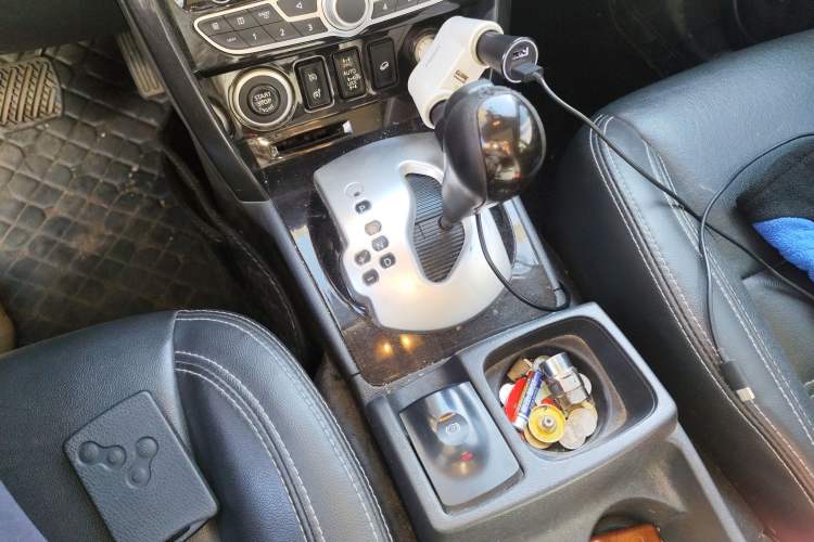 Used Renault Koleos 2013 2.5L Four-Wheel Drive Luxury Edition
