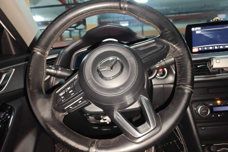 Used Mazda Mazda 3 Axela 2017 Sedan 1.5L Automatic Luxury Model China VI Standard