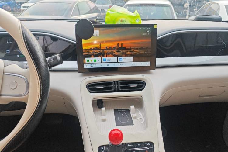 Used Geely Galaxy Geome 2025 310km Youth Edition Audio And AC Panel