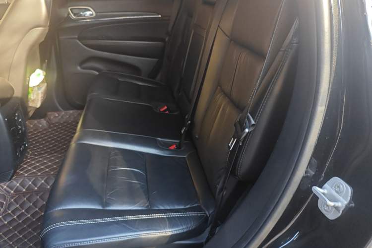 Used Jeep Grand Cherokee 2014 3.0L Comfort Navigation Edition