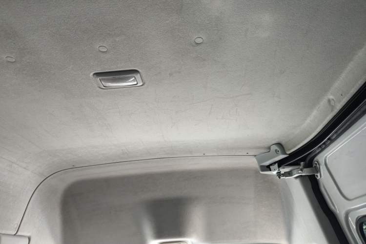 Used Iveco Eurocargo 2021 2.0T Manual Super Rui Long Wheelbase Short Overhang High Roof Side-Sliding Door F1A
