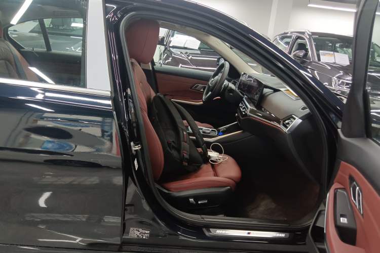 Used BMW 3 Series 2023 325Li M Sport Package
