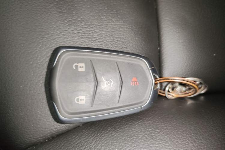 Used Cadillac XT4 2018 28T Two-Wheel-Drive Luxury Model
