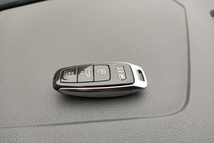 Used Audi e-tron 2019 55 quattro Technology Edition