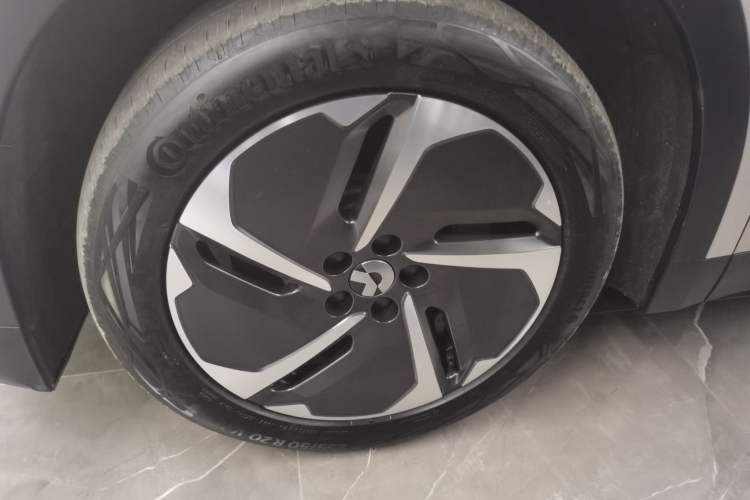 Used Nio ES8 2024 75 kWh Left Front Wheel Hub