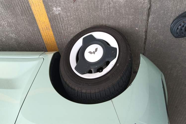 Used Wuling Hongguang MINIEV 2022 Macaron Premium Model – Lithium Iron Phosphate