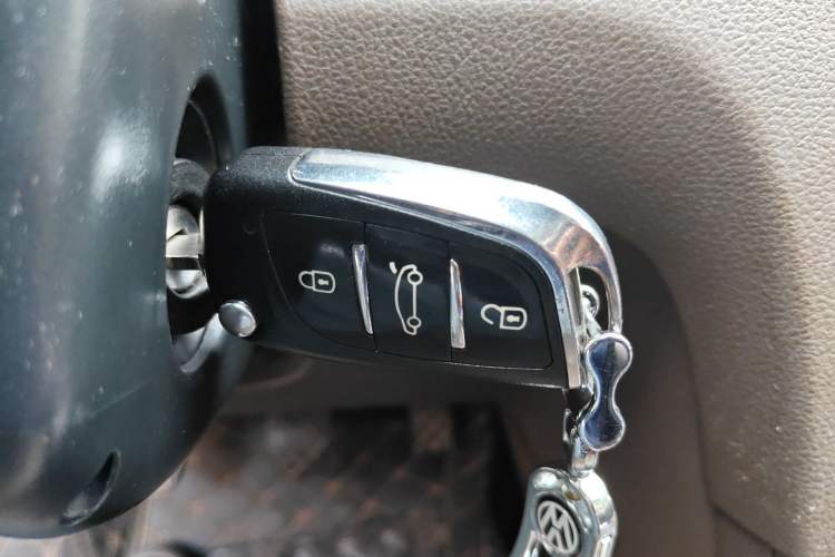 Used Volkswagen Bora 2013 1.6L Manual Comfort Model
