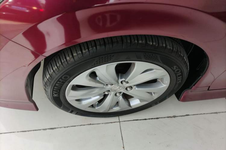 Used Honda Jade 2017 1.8L automatic Comfort version 5 seats