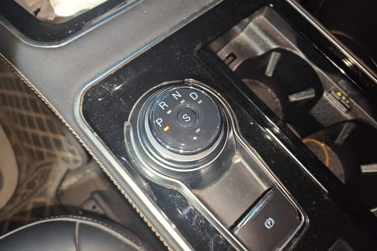 Used Ford Edge 2021 PLUS EcoBoost 245 Two-Wheel-Drive Titanium 7-Seater
