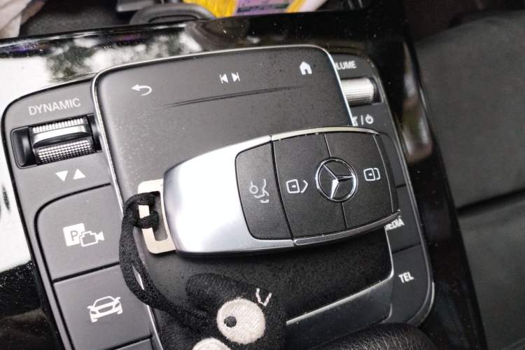 Used Mercedes-Benz A-Class 2021 A 200 L Sport Sedan Fashion Model
