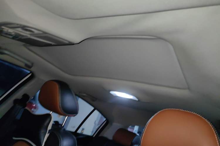 Used Geely Auto Emgrand 2016 Hatchback RS 1.5L CVT Upward Edition